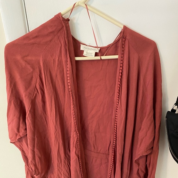 Nordstrom Cover-up company. Cute for sports, swimming a Extra hip layor. - Picture 3 of 4